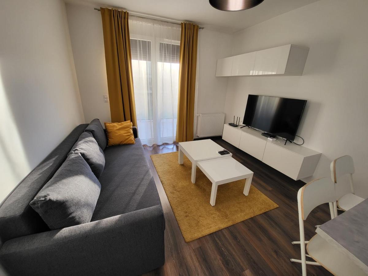 Sdp Marina Apartment Budapest Exteriör bild